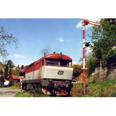 Motorová lokomotiva 749006-3 v Davli - červen 2002