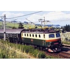 Elektrická lokomotiva 140040-7 v zastávce Svrčinovec - květen 1989